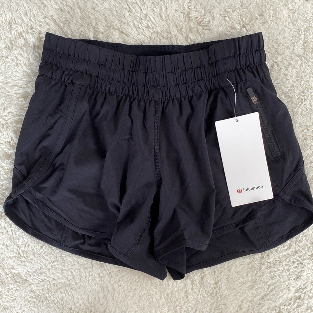 ❤️ Lululemon Tracker LR Short 4" Lined Black Size 4 NWT